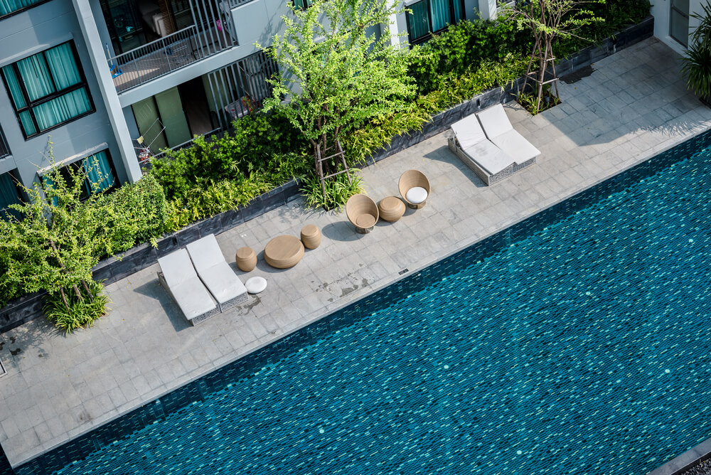 setting-your-condo-rental-price-how-much-should-you-charge-condo-swimming-pool