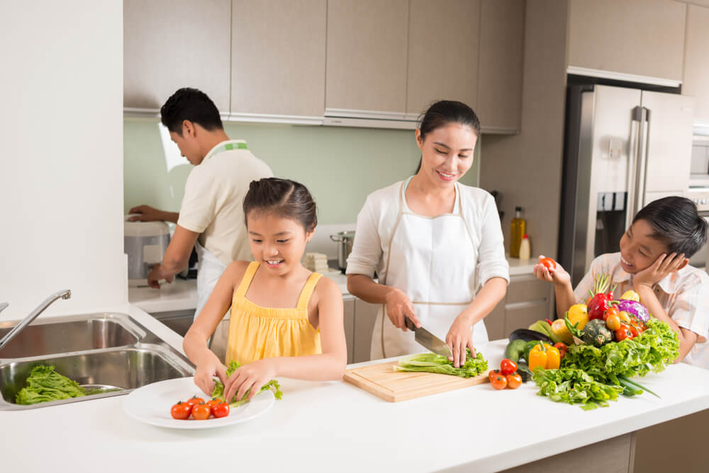 7-factors-consider-when-buying-residential-property-singapore-sc-family-kitchen