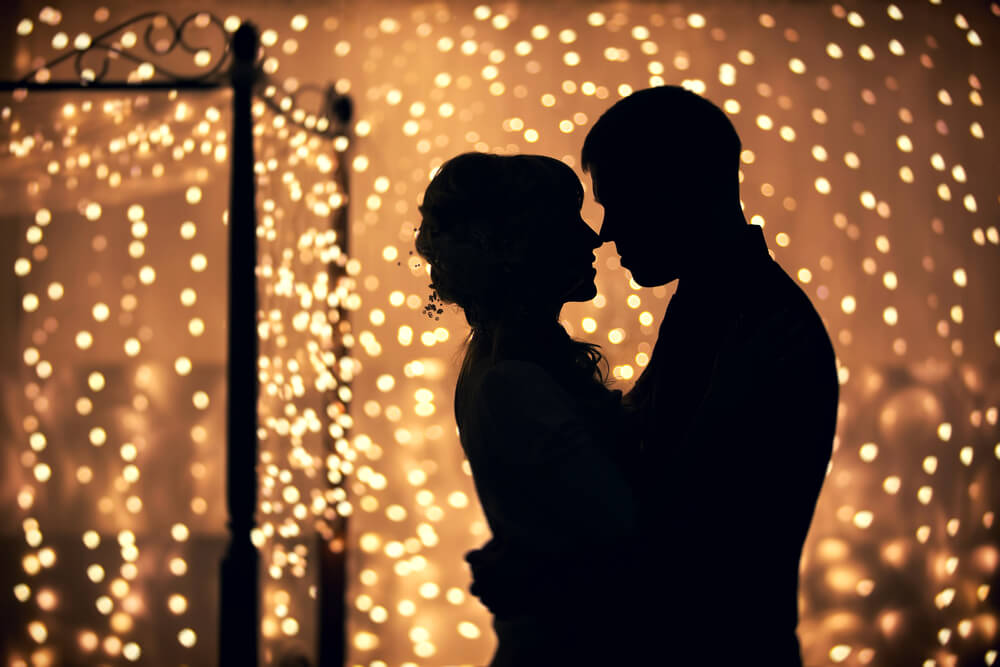 6-home-date-night-ideas-valentines-day-or-any-day-busy-couples-couple-dancing-silhouette