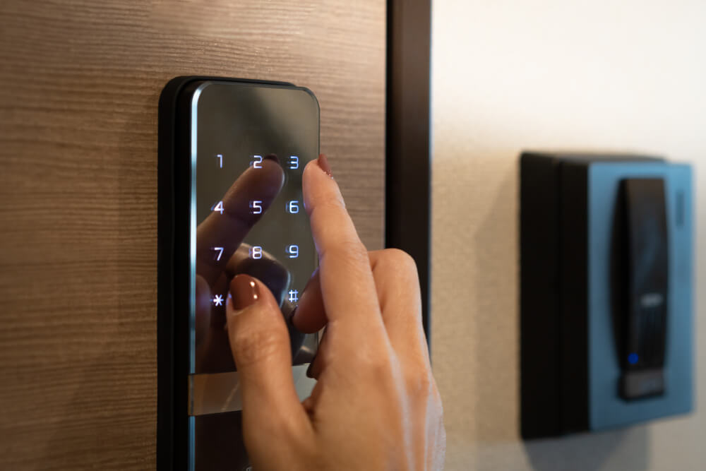 get-these-7-things-cutting-edge-smart-home-door-lock